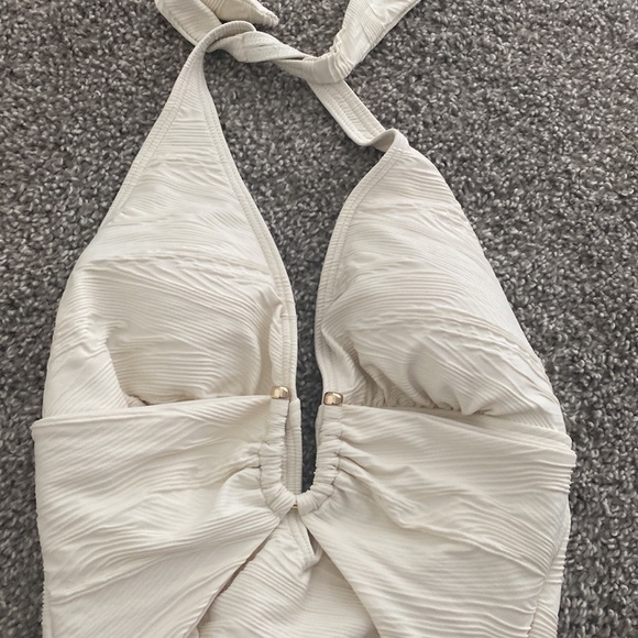 Vince Camuto swim size 6 - Picture 3 of 5